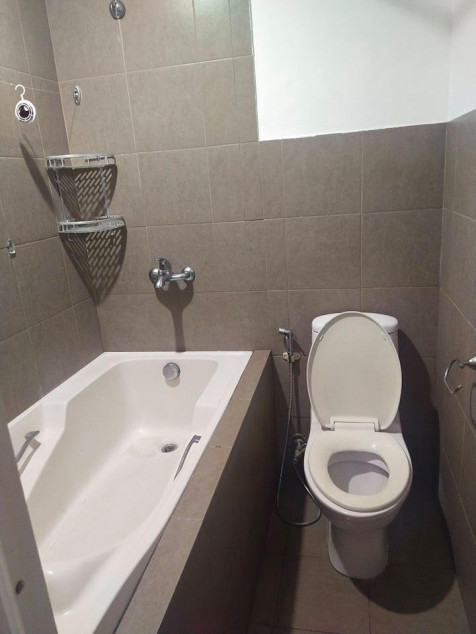 Rush: 4BR House Near Vermosa (The Parkplace Village) Imus, Cavite For Sale