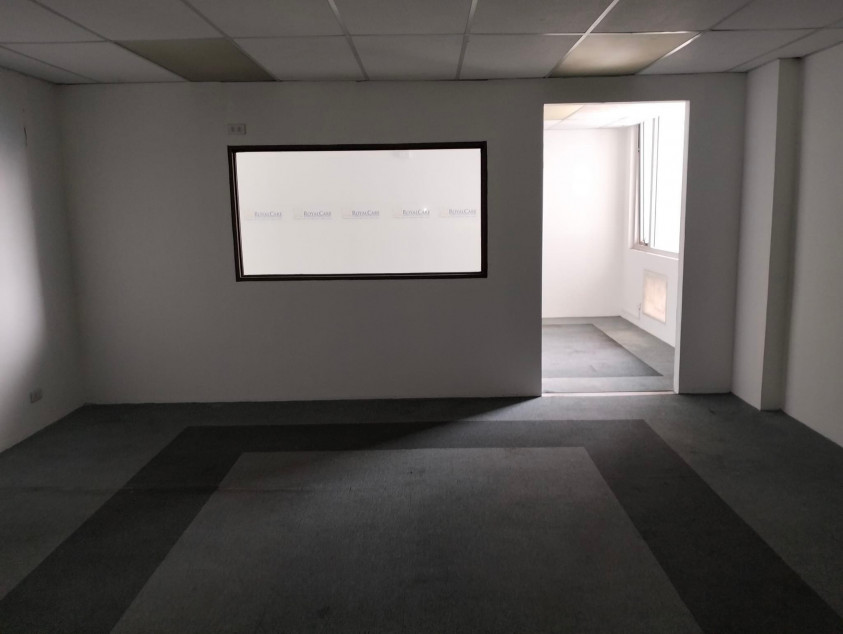 69.05 SQM Office Space For Lease At Burgundy Corporate Tower Buendia, Makati