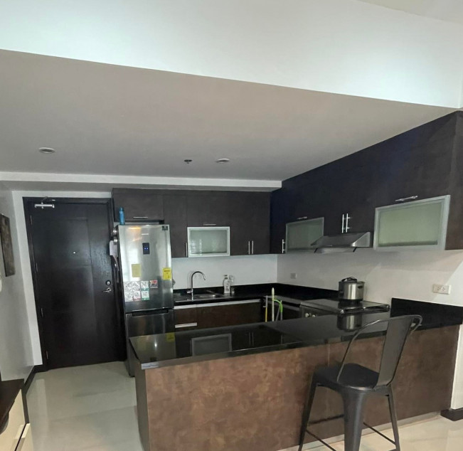 3 BR Condo For Rent With Parking Slot In Mandaluyong City