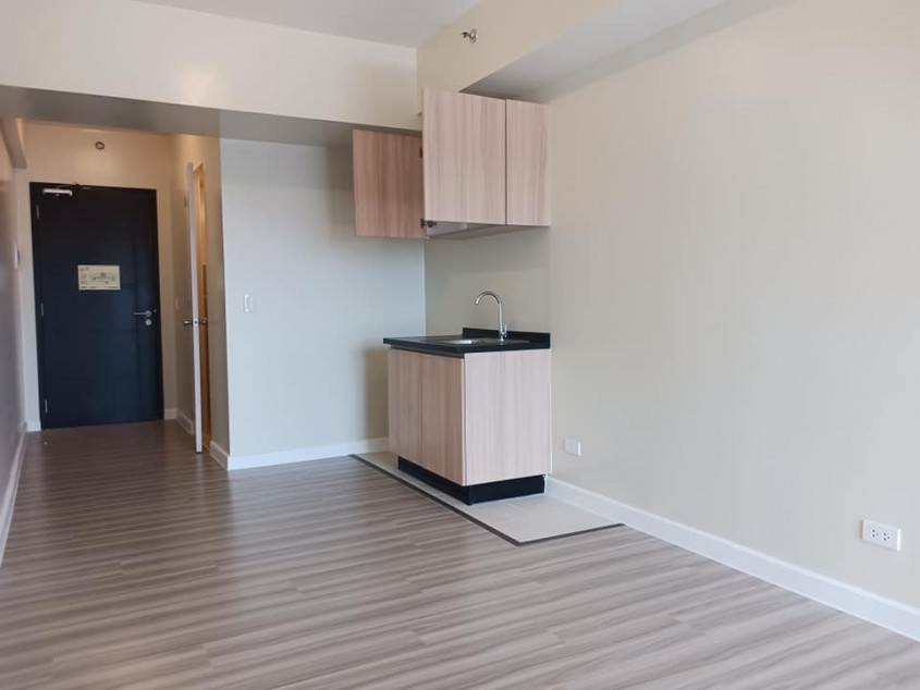 Studio Unit Condo For Sale In Makati Near Glorietta Greenbelt Makati Medical Center and Ayala Ave