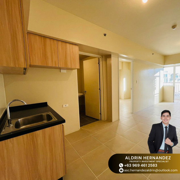 For Sale 1-Bedroom With Balcony Condo For Sale In BGC Taguig Near Uptown Mall