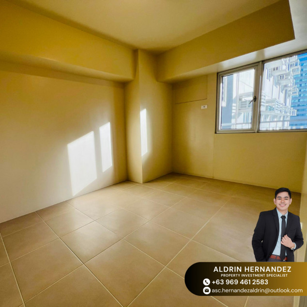 For Sale 1-Bedroom With Balcony Condo For Sale In BGC Taguig Near Uptown Mall