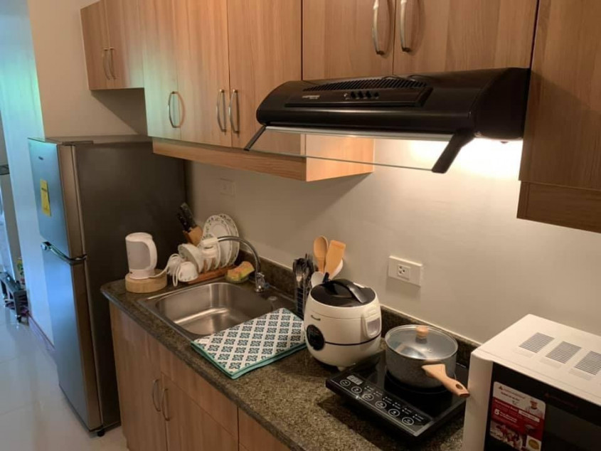 Fully Furnished 1 BR (45 SQM) Condo Unit For Rent At Brio Tower, Makati