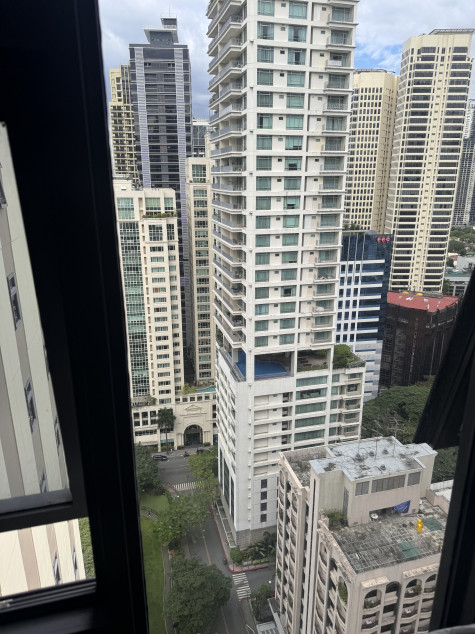 Fully Furnished In Escala Tower For Lease In Makati