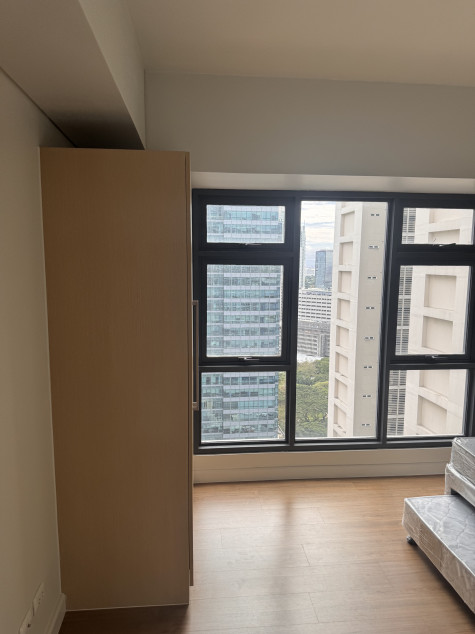 Fully Furnished In Escala Tower For Lease In Makati