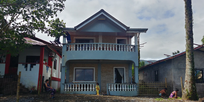 Beach House In Real, Quezon