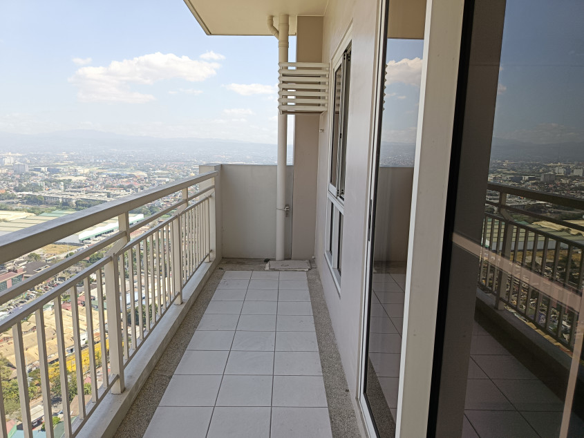 For Rent: Lumiere Residences Pasig