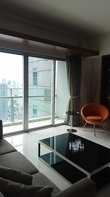 The St. Francis Shangri-La Place 1 Bedroom Unit With Parking For Sale