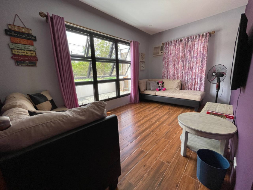 5 Bedroom Cozy Rest House In Tagaytay