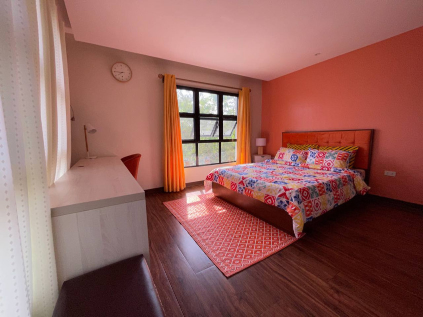 5 Bedroom Cozy Rest House In Tagaytay