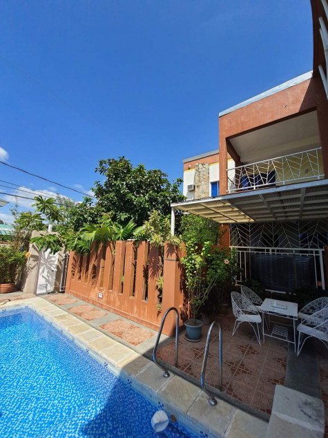 10 Bedrooms House And Lot With Swimming Pool In Vista Verde Exclusive Village Cavite