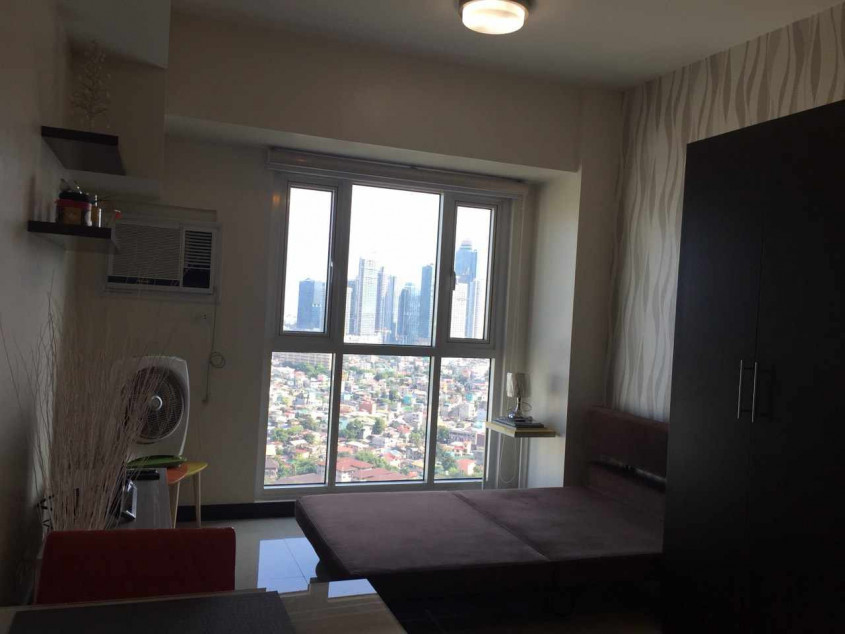 For Sale Studio Unit Converted To One Bedroom Axis Residences Tower A Along Pioneer, Mandaluyong