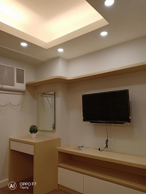 For Sale Studio converted to One Bedroom in Two Maridien BGC, Taguig