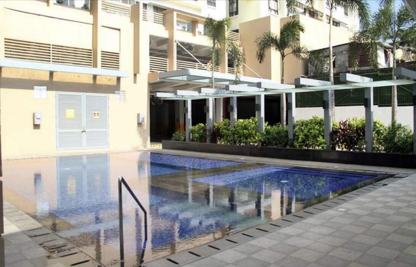 For Assume Balance 2 Bedroom Condo near Makati Avenue