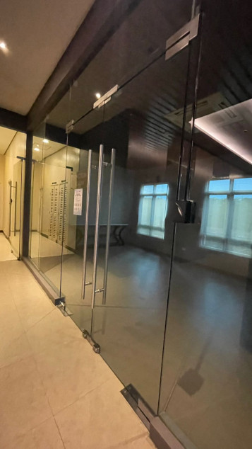 For Sale One Bedroom in Salcedo Square, Leviste Street, Makati