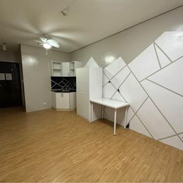 Avida Towers Alabang Balcony Garden Studio Unit for Rent Brgy. Ayala Alabang (Newly renovated)