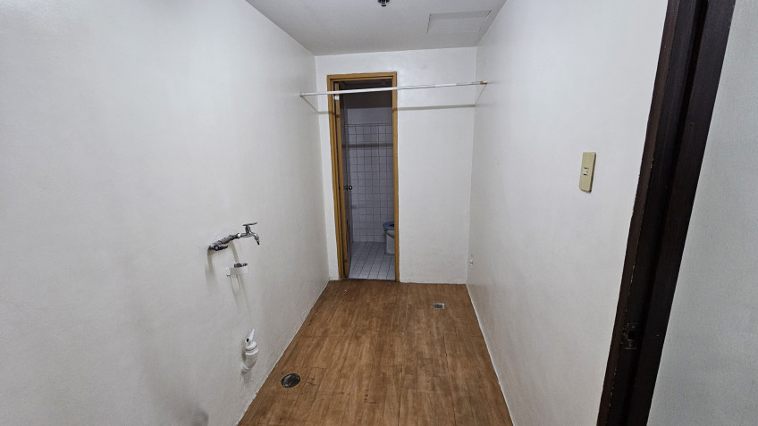 Rush Sale Spacious 1 Bedroom Unit - Wack Wack Twin Towers, Mandaluyong