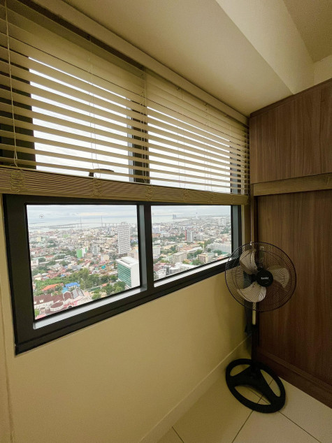 1 Bedroom Sub-Penthouse Corner Unit At Cebu Horizons