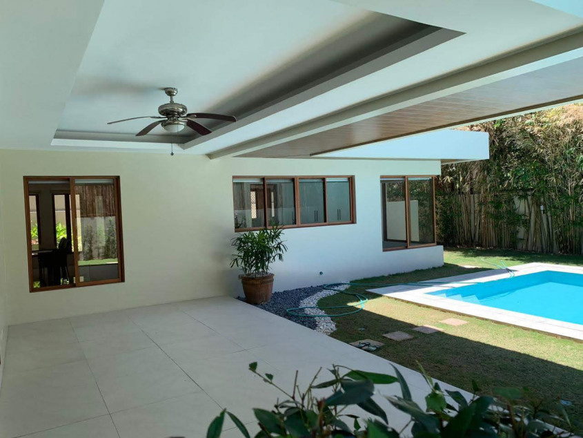 Ayala Alabang 4 Bedroom Glamour House For Rent in Muntinlupa City