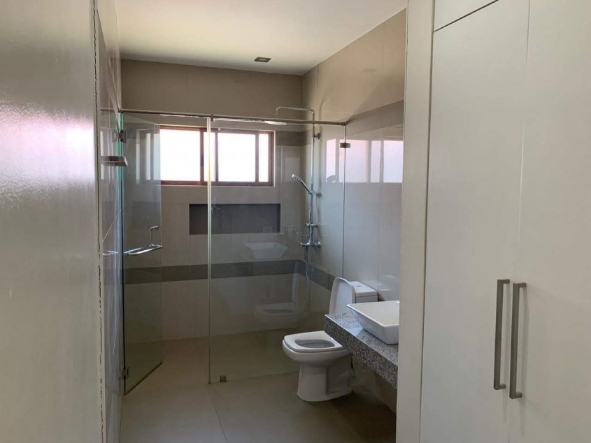 Ayala Alabang 4 Bedroom Glamour House For Rent in Muntinlupa City