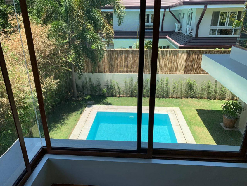 Ayala Alabang 4 Bedroom Glamour House For Rent in Muntinlupa City