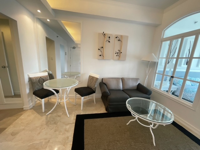 Pleasing One Bedroom Condo at Vivere for Sale