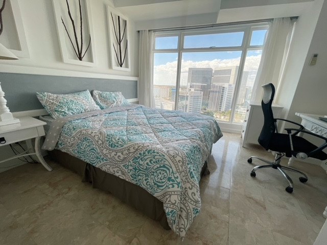 Pleasing One Bedroom Condo at Vivere for Sale