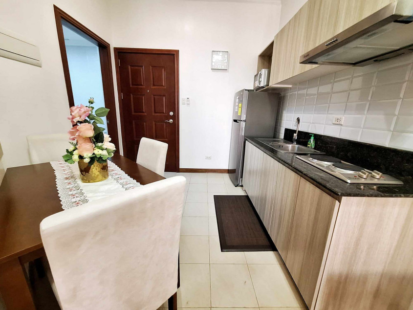 1 Bedroom Fully Furnished Unit For Sale Walking Distance To Ayala Center Cebu