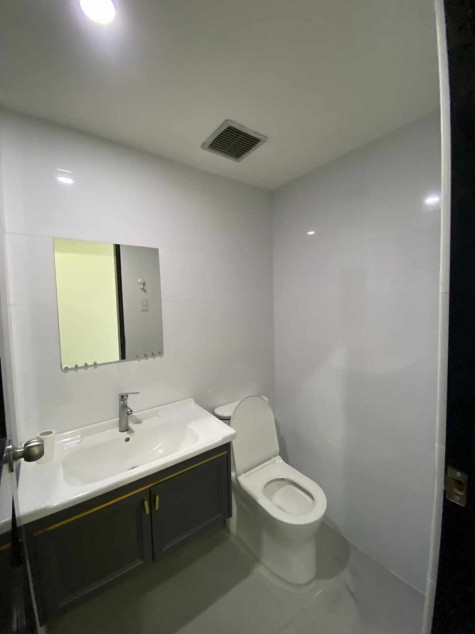 Provision 1 BR With Balcony In Vito Cruz, Manila