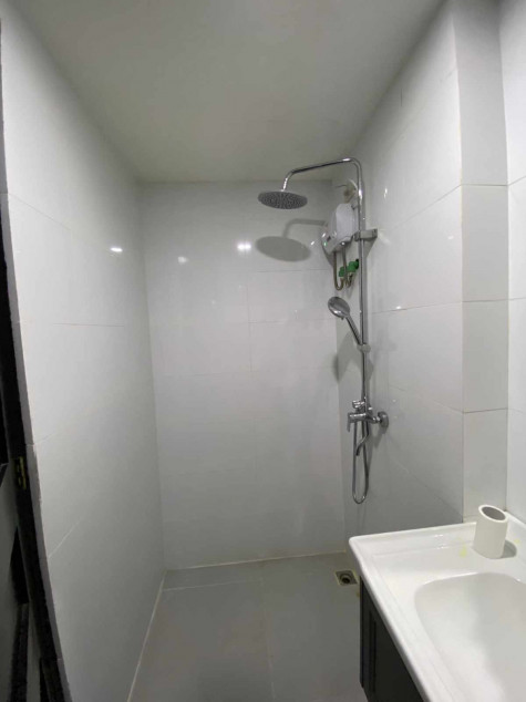 Provision 1 BR With Balcony In Vito Cruz, Manila