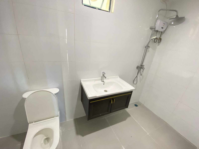 Provision 2 BR With Balcony In Vito Cruz, Manila