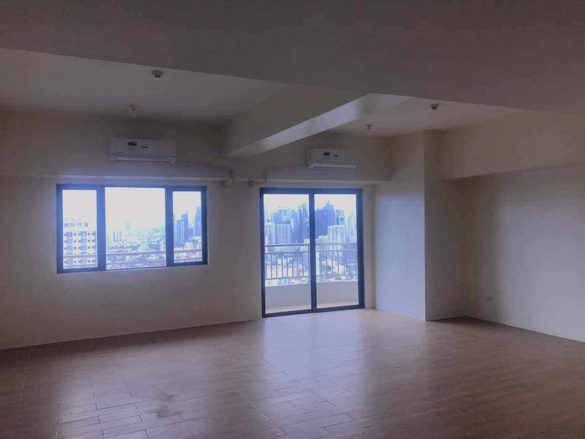 Provision 2 BR With Balcony In Vito Cruz, Manila
