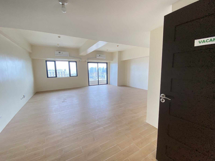 Provision 2 BR With Balcony In Vito Cruz, Manila