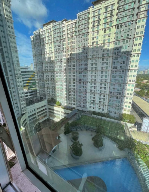 RFO/Rent To Own 3 Bedrooms Condo For Sale Chino Roces Makati City