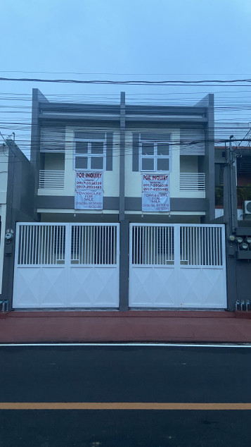 Townhouse Twin River Marikina