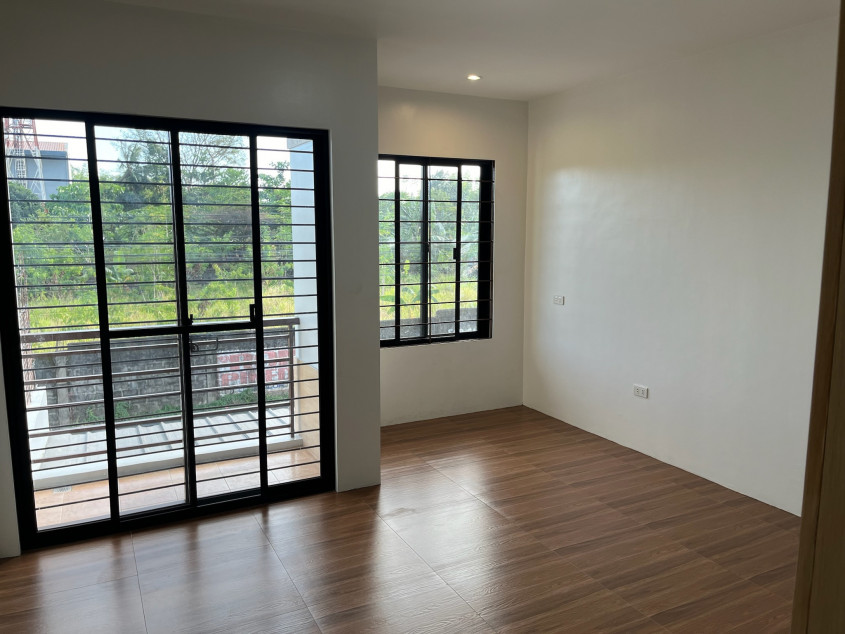 Rent To Own Townhouses For Sale (Near Clark, Pampanga)