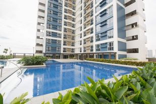 For Sale Studio Condo Unit in Axis Residences, Pioneer, Mandaluyong City