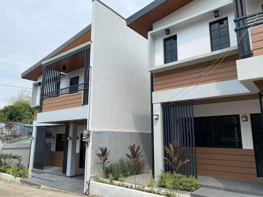 Deparo Executive Villas - Ready For Occupancy & Pre-selling In Caloocan