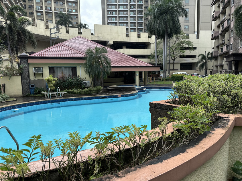 Condo Unit At Manggahan Village Condominium Pasig