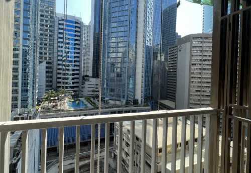 Rent To Own Executive 1 Bedroom Condo For Sale In The Ellis Makati CBD