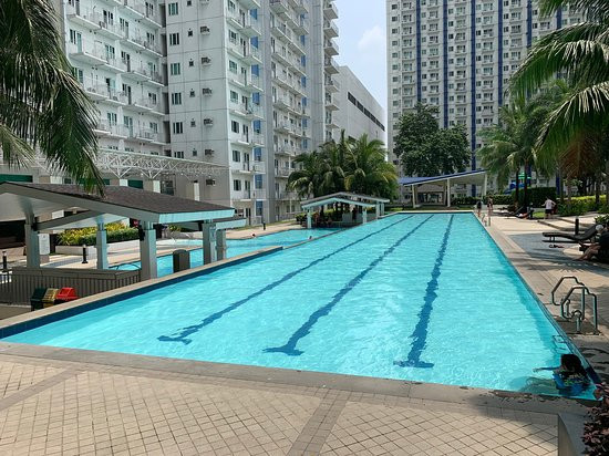 Grass Residences Quezon City Condo With Parking For Sale By Owner