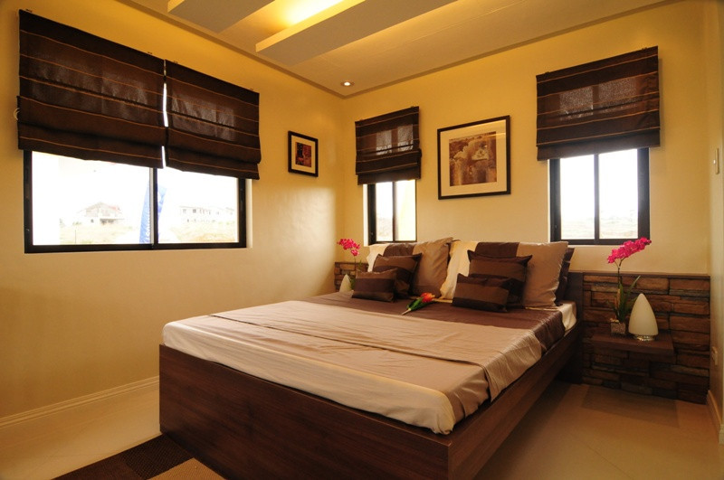 House and Lot  For Sale in Suntrust Sentosa Laguna