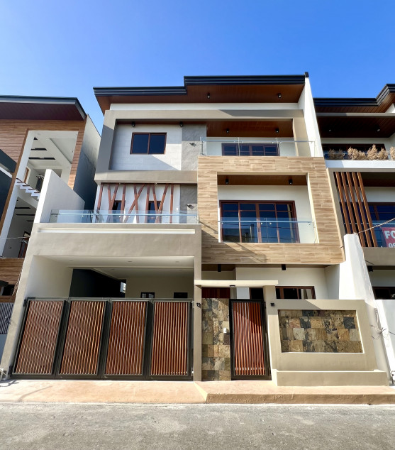 Greenwoods Executive Village Modern House and Lot for Sale