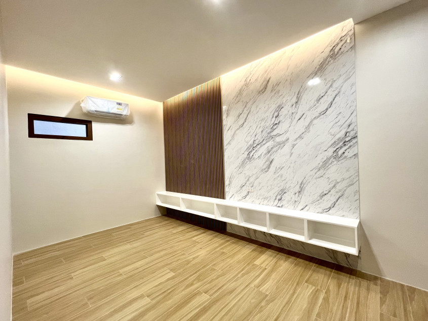 Greenwoods Executive Village Modern House and Lot for Sale