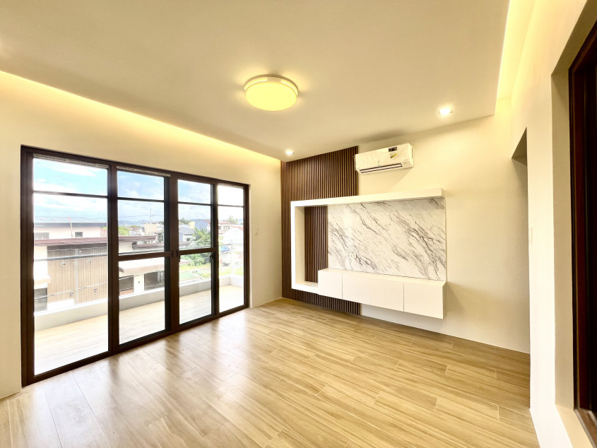 Greenwoods Executive Village Modern House and Lot for Sale