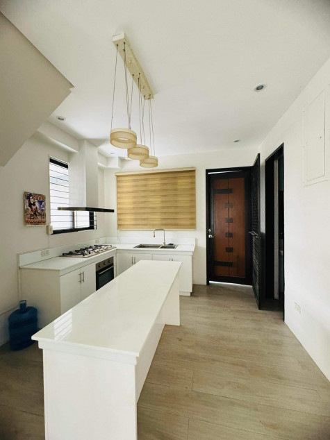 Rush House And Lot For Sale In San Fernando, Pampanga