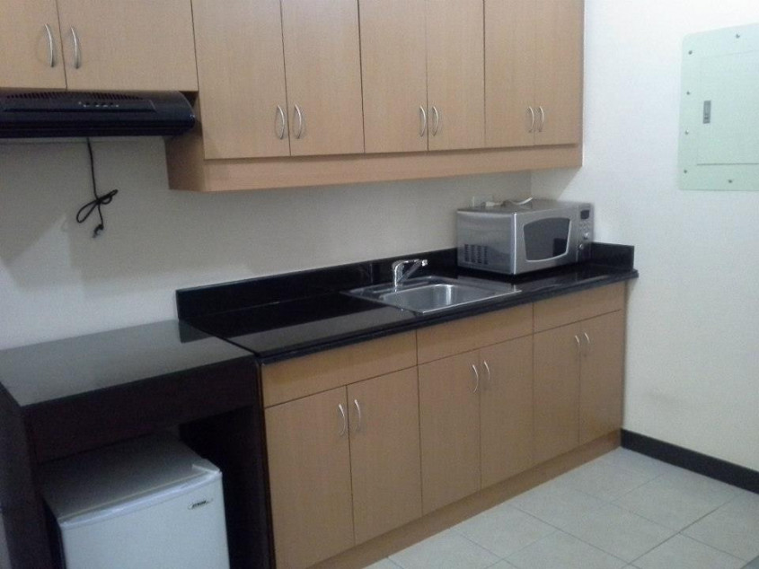 Rush Sale Cypress Towers Taguig Studio Unit Furnished