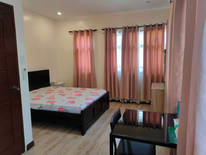 House & Lot With Warehouse For Sale In Dasmariñas Cavite