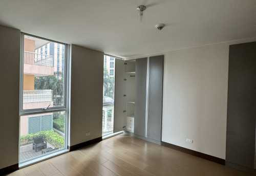 Rent to own 1 Bedroom Condo for sale in St. Mark Residences McKinley Hill near Enderun