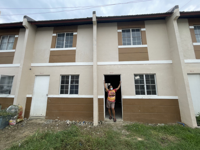 Pasalo House And Lot In Tarlac City